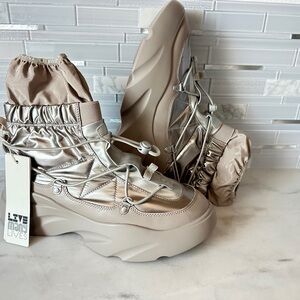 Love Moschino Women's Silver Winter Boots